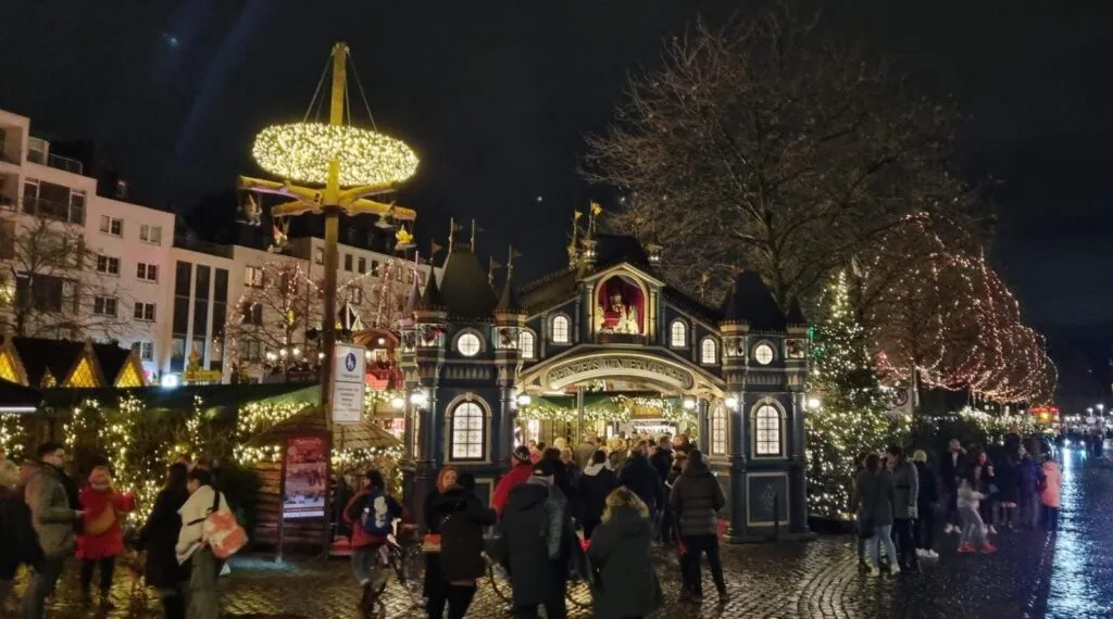 Christmas Market in Cologne at night